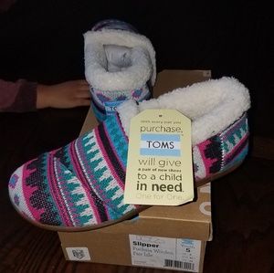 Toms slippers youth 5